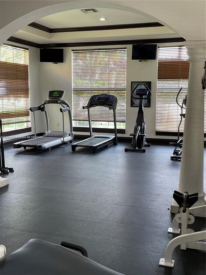 Photo - 2351 W Preserve Way Unidad 304 Rental