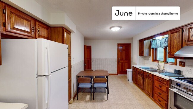 Photo - Room in Shared 5 bed/1 bath home Unidad C