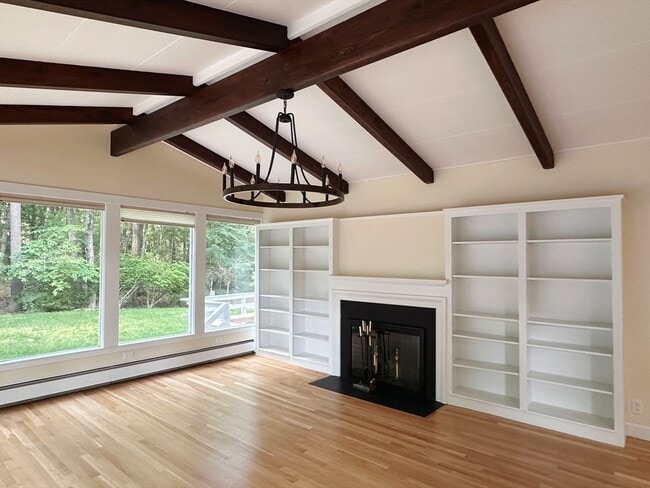 Photo - 75 Woodchester Dr