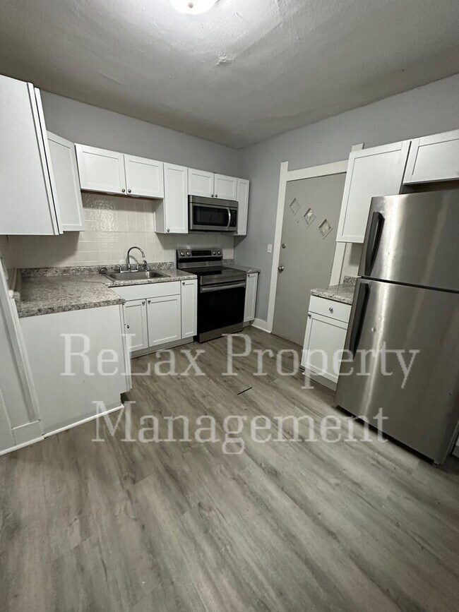 Single Family Home in Waukesha Rental House Rental in Waukesha, WI