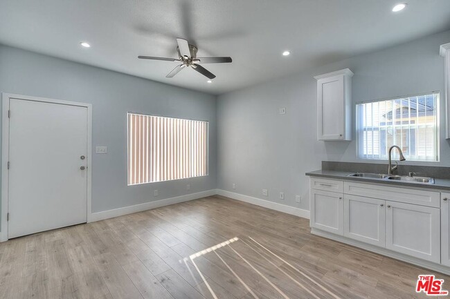 Photo - 4284 S Hobart Blvd