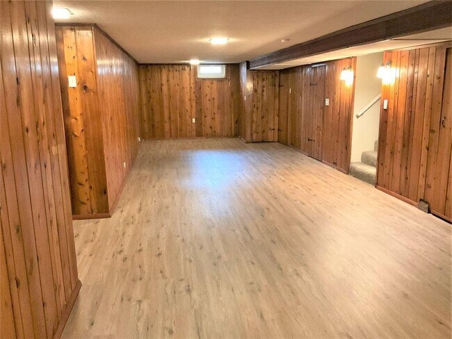 Photo - 5001 Jersey Ave N