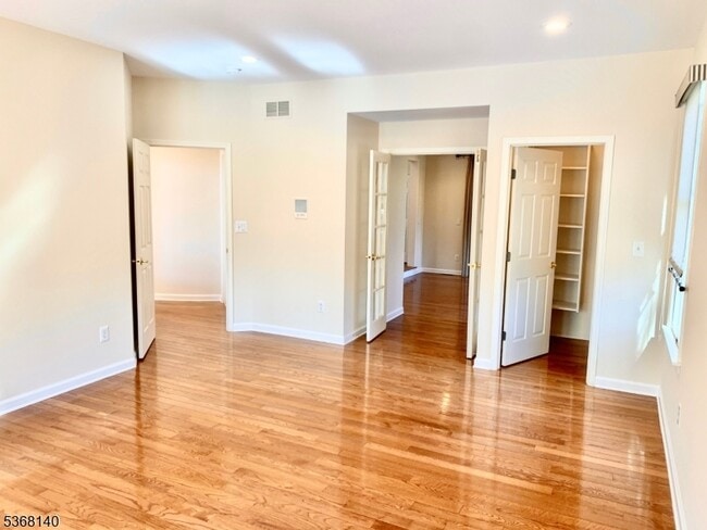 Photo - 43 Rosewood Ct