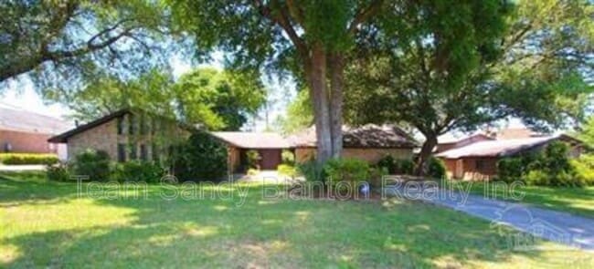 Building Photo - 8874 Burning Tree Rd
