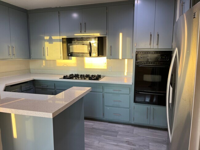 Photo - 8104 Pershing Dr Unit 8104