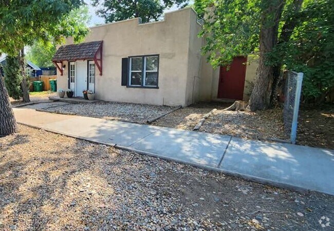Building Photo - Cozy 2-Bed In Home in Old Colorado City an...