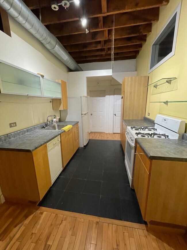Photo - 2322 W Roosevelt Rd
