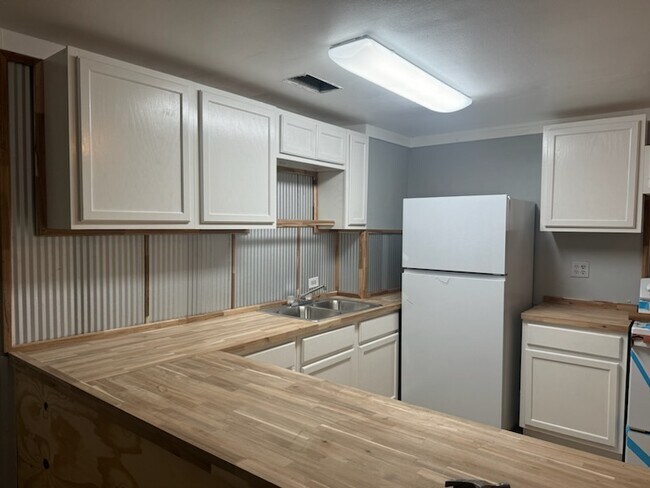 Photo - 129 Stevens St