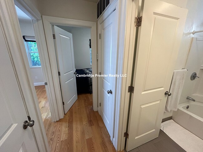 Photo - 6 Gilmore St Unit 2