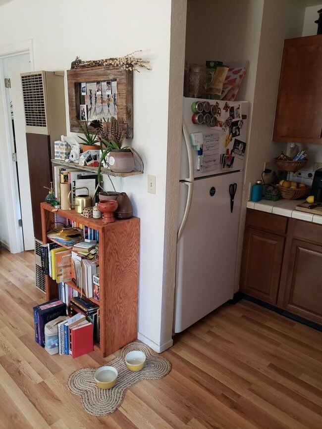 Photo - LONG-TERM RENTAL: Prime Location! Economic... Unit C