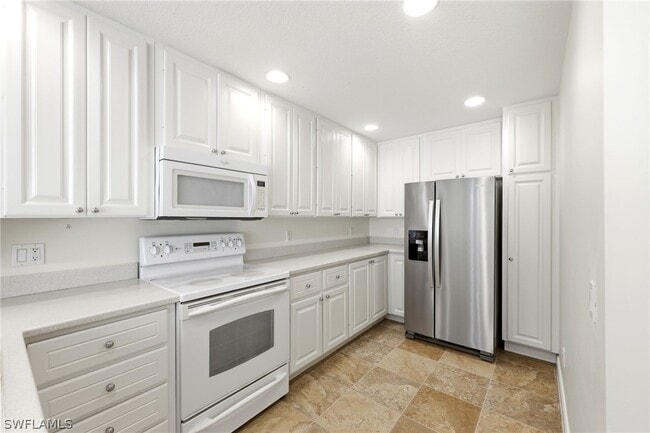 Photo - 8108 Josefa Way