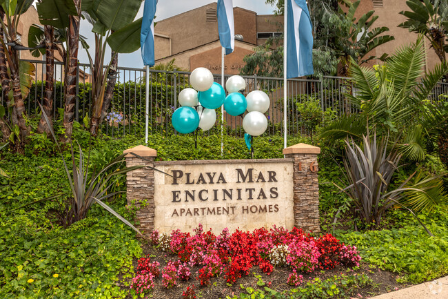 Monument - Elan Playa Mar Apartments