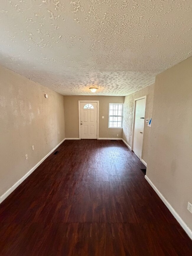 Photo - 2344 East Ave Unidad 2344 East Ave #1