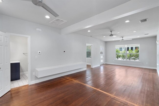 1102 Woodland Ave