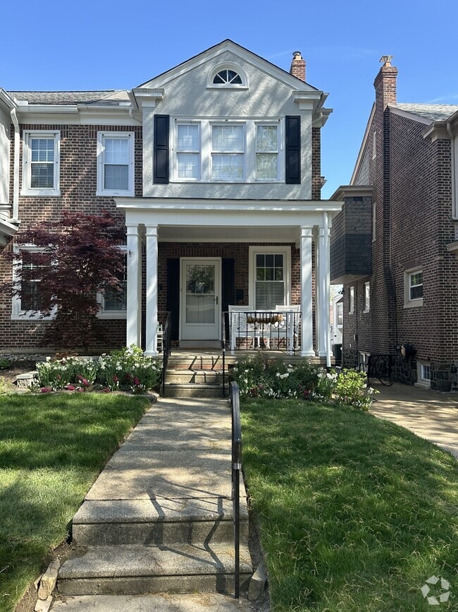 Building Photo - 1416 N Grant Ave Rental