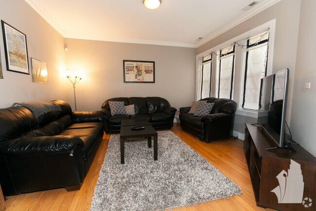 Building Photo - 4865 N Hermitage Ave Unit #  01W Rental