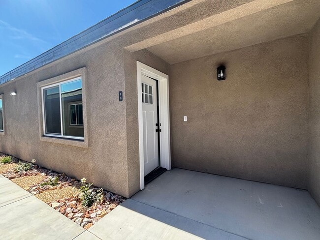 9941 N Loop Blvd Unit B