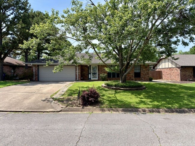 Building Photo - 9612 Apple Gate Dr