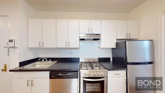 Photo - 222 E 89th St Apartment Unit 16