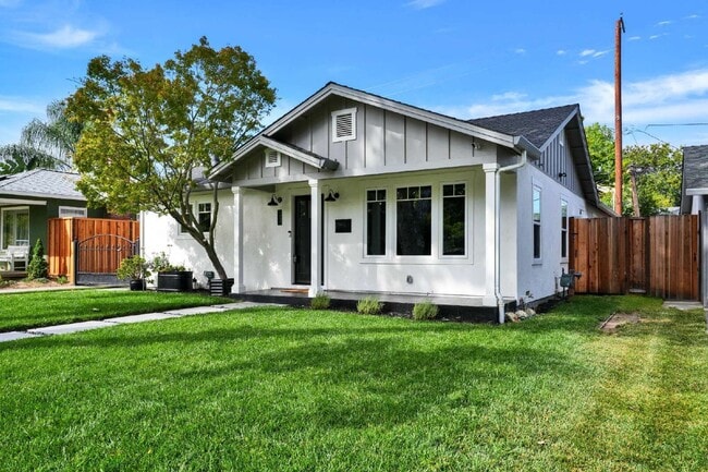 Photo - 1835 Ellen Ave