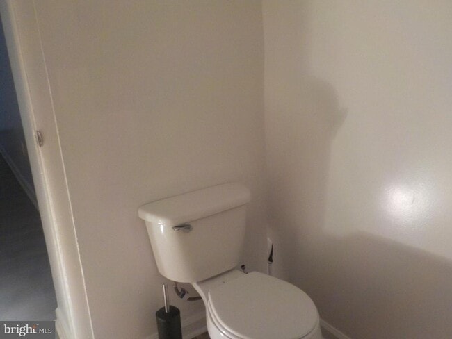 Photo - 569 N 58th St