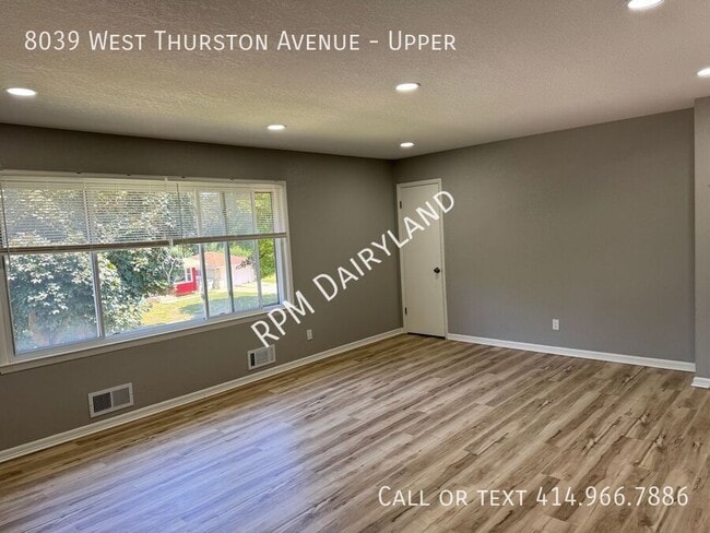 Photo - 8039 W Thurston Ave Unidad Upper