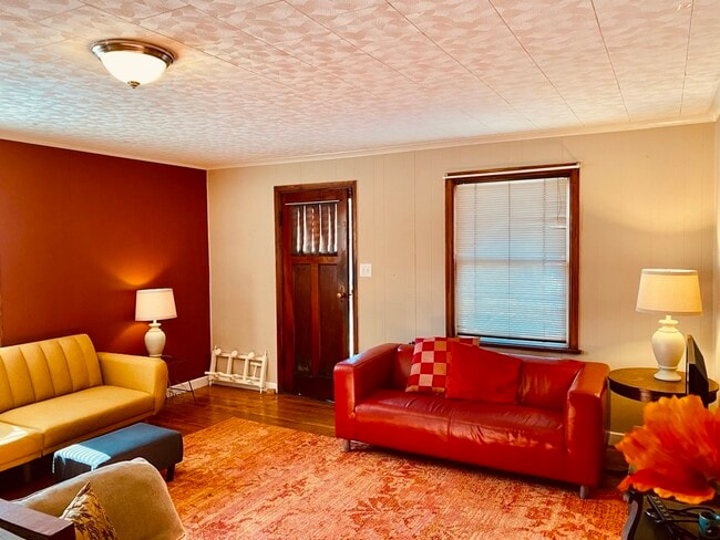 Photo - 606 S Webber St