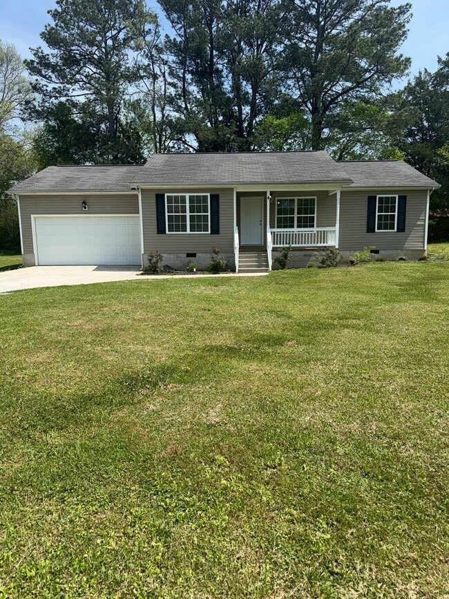 Photo - Newly Renovated 3-bedroom, 2 Bath Home with 1 Acre Lot!