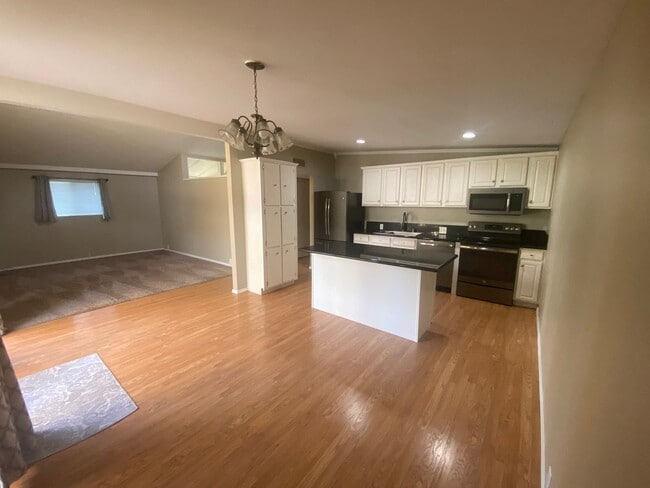 Photo - Three bedroom home with pool in Carmichael