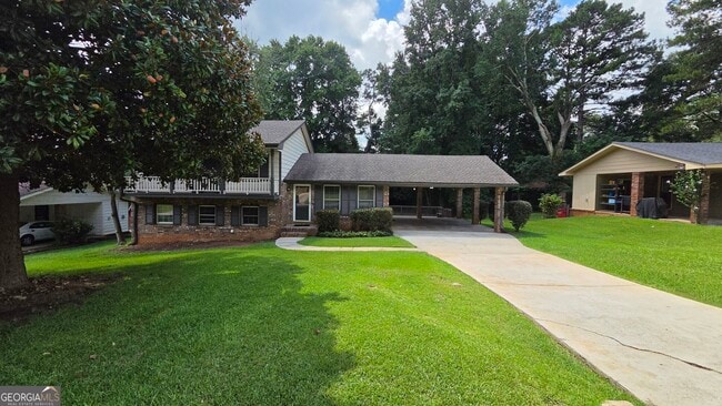 Photo - 715 Barnesdale Dr