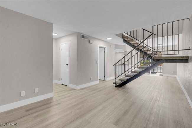 Photo - 456 Sellers Pl Unit 0