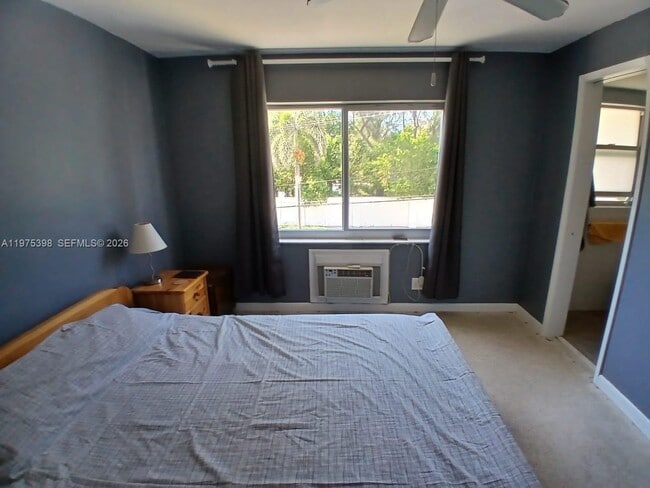 Photo - 901 N Birch Rd Unit 9B