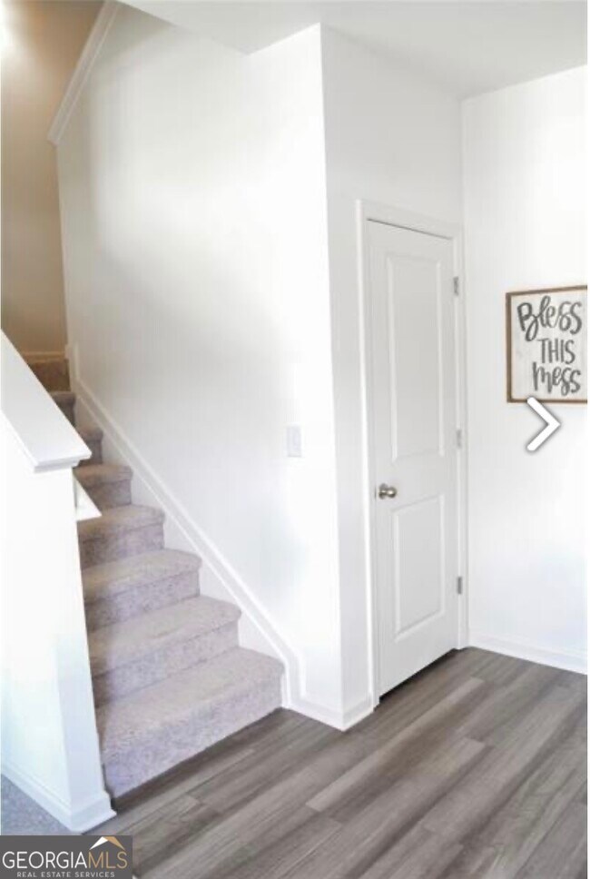 Photo - 7584 Saffron Ave