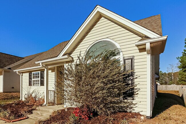 Photo - 2007 Duke Adam St