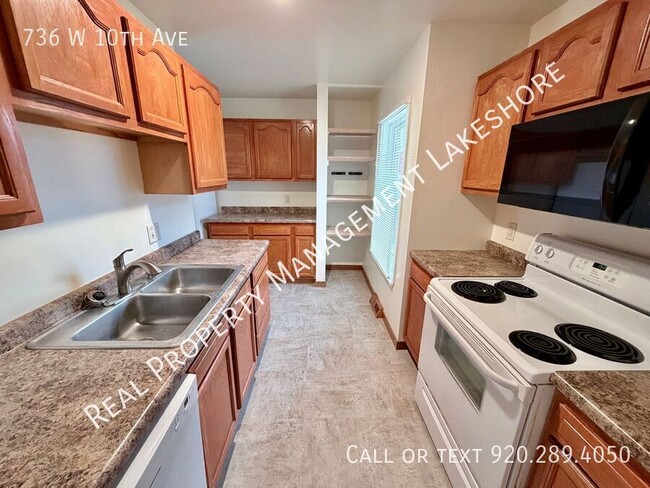 Photo - 736 W 10th Ave