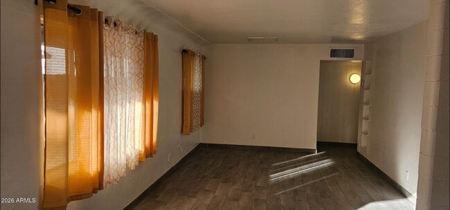 Photo - 2138 E Turney Ave