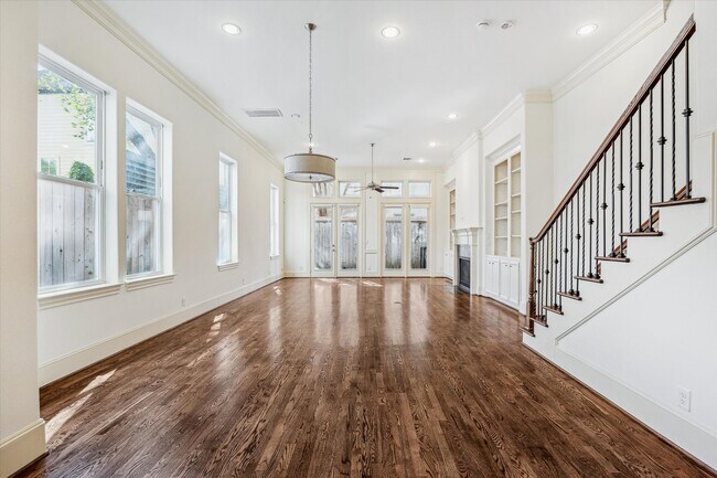 Photo - 1407 Knox St