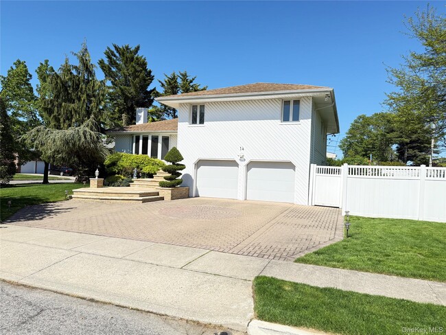 Photo - 14 Millpond St