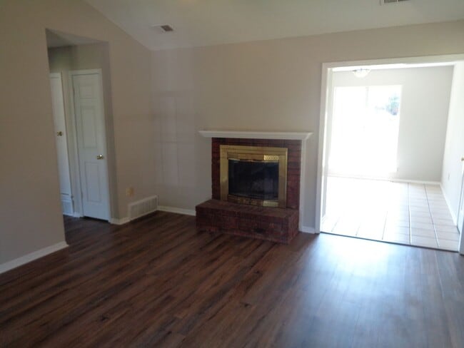 Photo - 6120 Somerset Dr