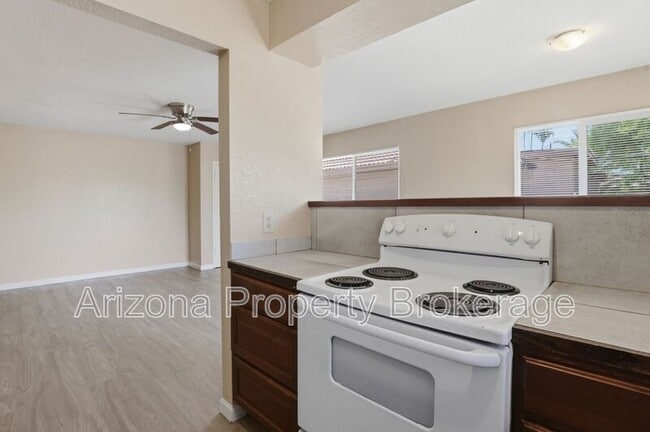 Photo - 607 W Rio Salado Pkwy Unit #205