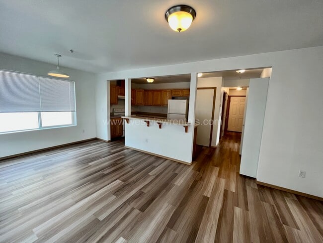 Photo - Broadway Apartments