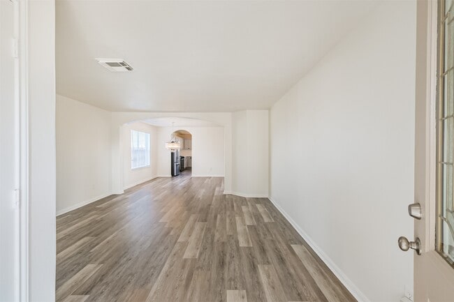 Photo - 2030 Vander Wilt Ln