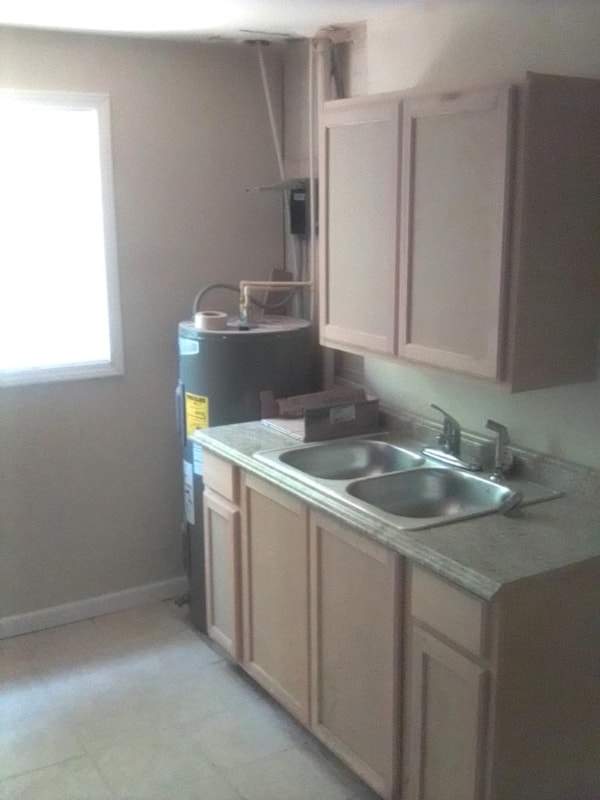 Photo - 918 Williams St E