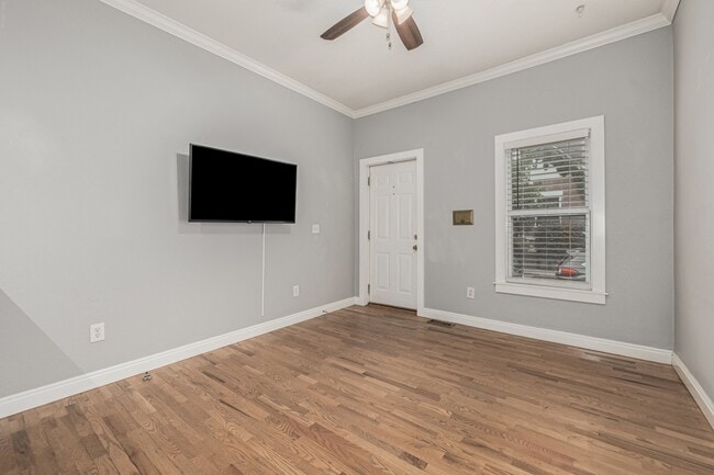 Photo - 2482 W Argyle Pl