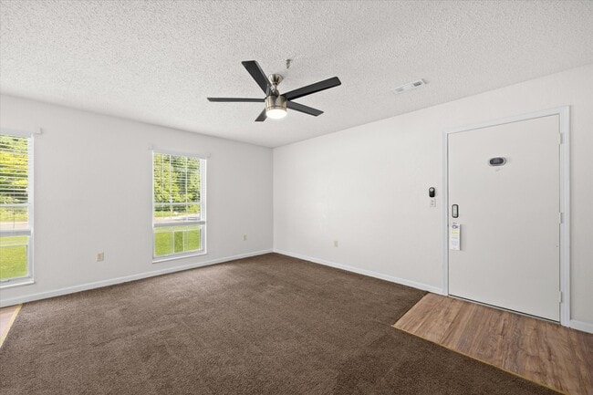Photo - 2105 N Keebler Ave Unit D