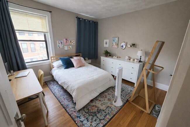 Photo - 30 Claflin Rd Unit 1