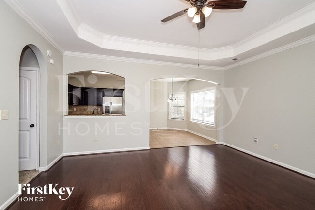 Photo - 5573 Timber Leaf Trail