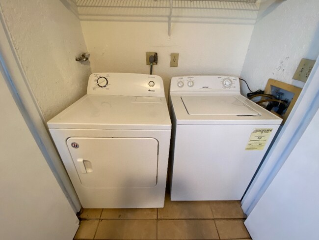 Photo - 2803 N Oakland Forest Dr Unit 309