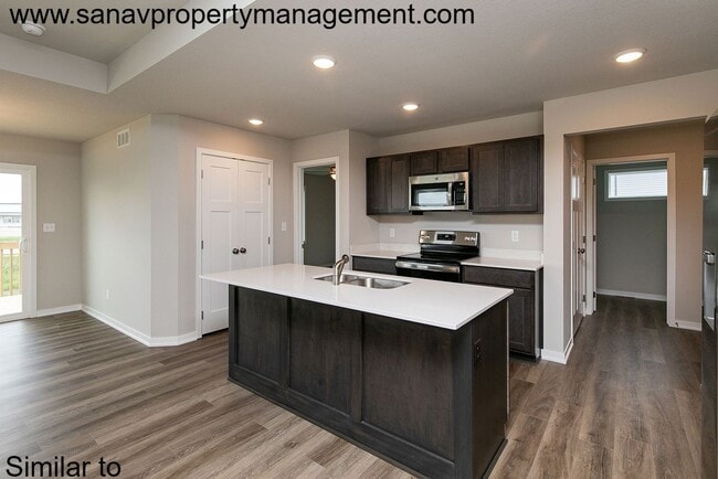 Photo - Beautiful 3-Bed / 2.5-Bath Ranch Home for ...