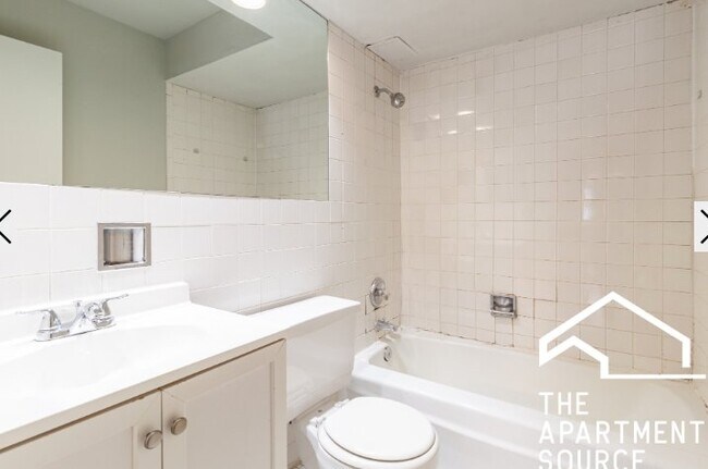 Photo - 510 W Briar Pl Unit 2